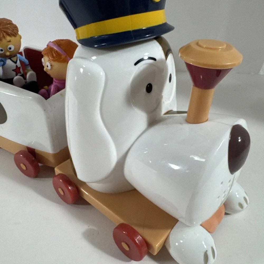 Tickety Toc Pufferty Dog Toys R Us Musical‎ Train w/ Figures Tested/Working